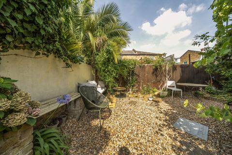 2 bedroom end of terrace house for sale, Caradoc Street, Greenwich
