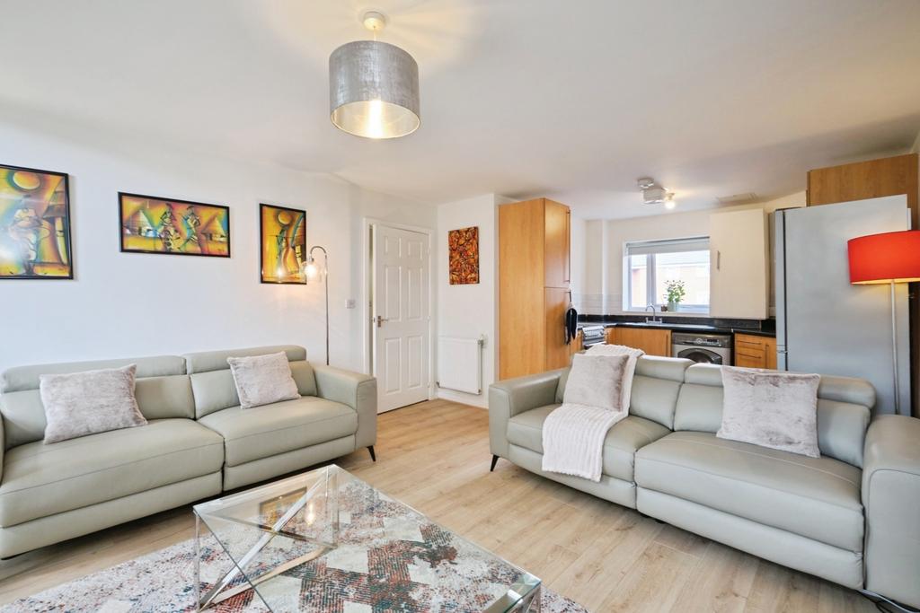 Apartment in Birmingham, West Midlands - View 2