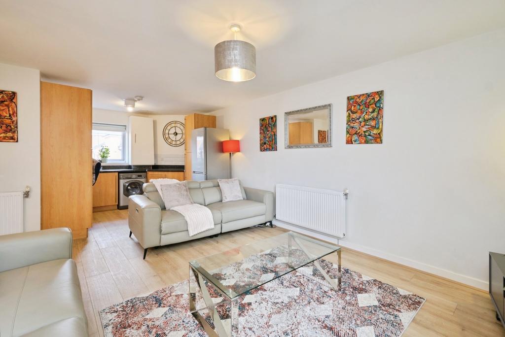 Apartment in Birmingham, West Midlands - View 3