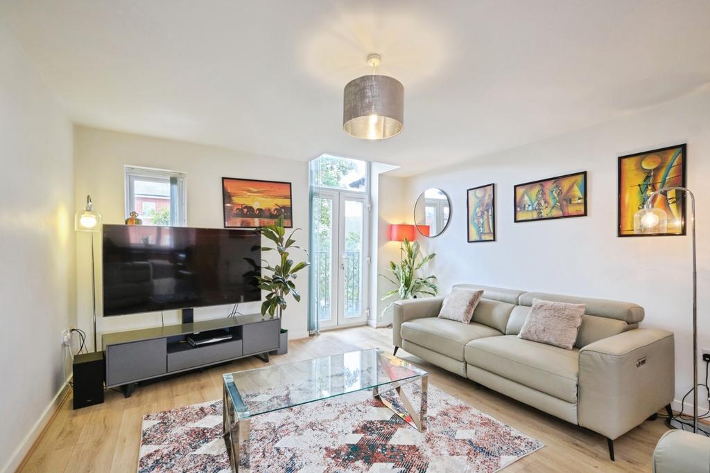 Apartment in Birmingham, West Midlands - View 4