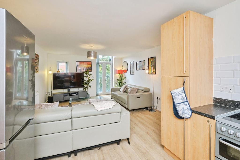 Apartment in Birmingham, West Midlands - More