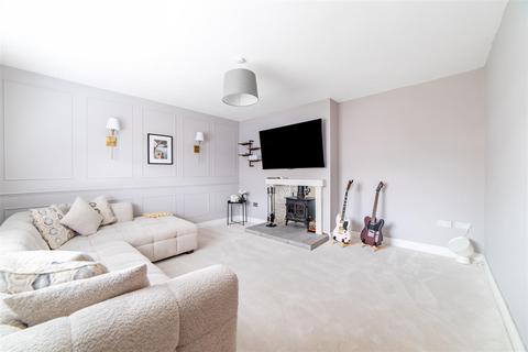 undefined, Newham Avenue, Hazlerigg, NE13