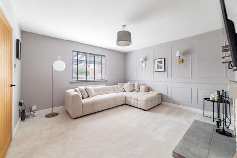 undefined, Newham Avenue, Hazlerigg, NE13