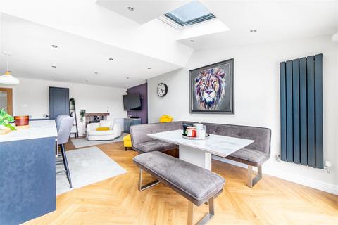 undefined, Newham Avenue, Hazlerigg, NE13