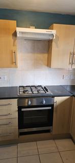 2 bedroom terraced house to rent, Stringer Court, Stoke-on-trent, Staffordshire, ST6