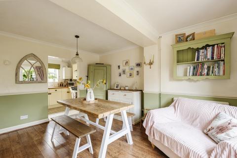 3 bedroom semi-detached house for sale, Menzies Avenue, Basildon, SS15