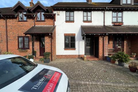 2 bedroom terraced house to rent, Coppercourt Leaze, Wimborne