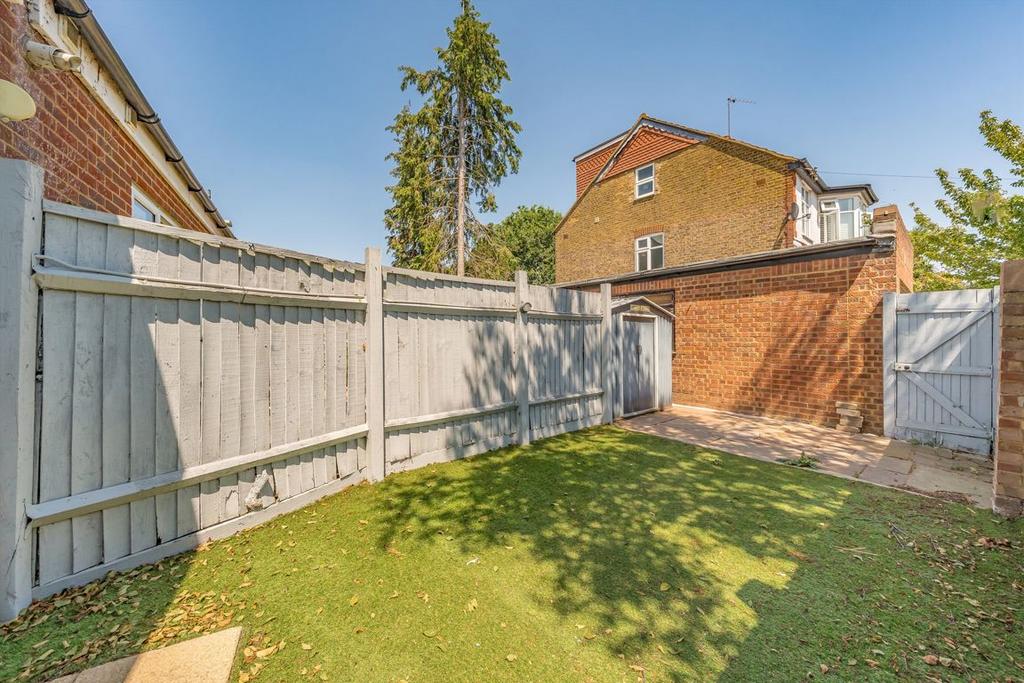House in Richmond - View 3