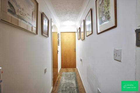 2 bedroom retirement property for sale, Friern Park, London