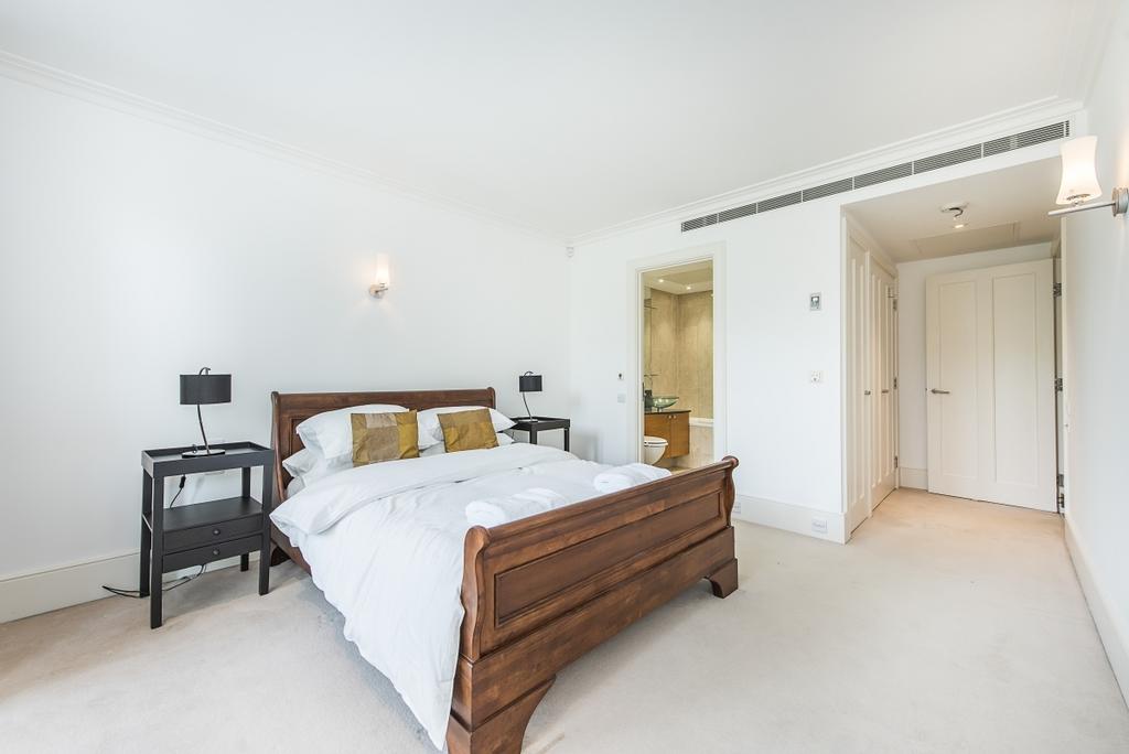 Apartment in London - More