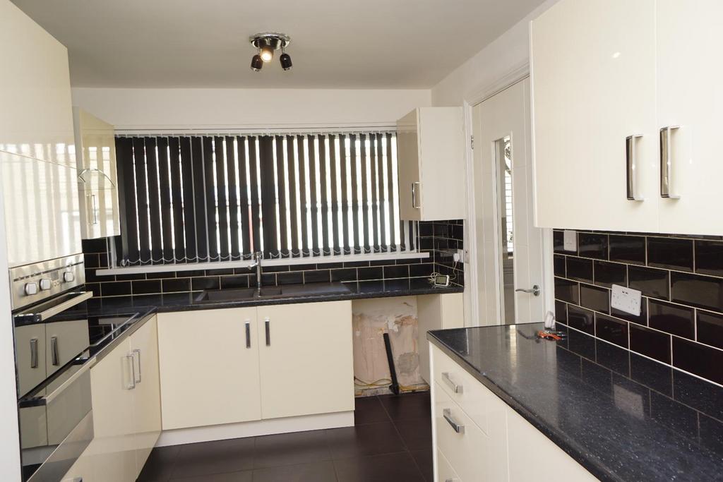 House in Sheffield, South Yorkshire - View 2