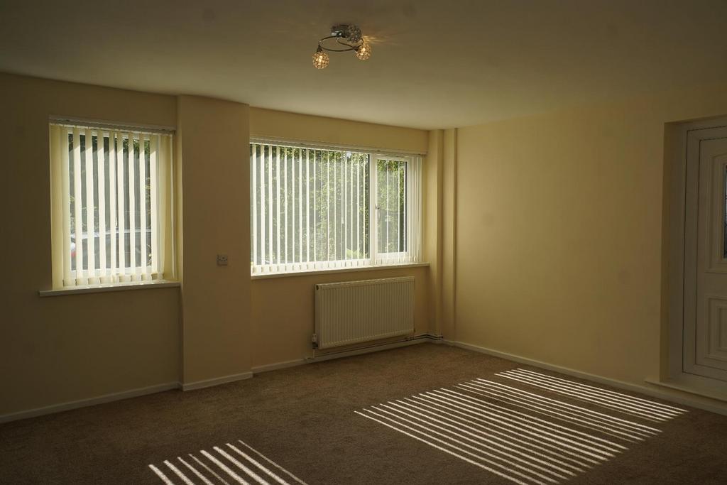 House in Sheffield, South Yorkshire - More