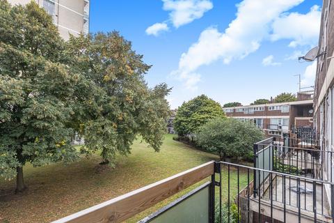 undefined, Walter Terrace, London, E1