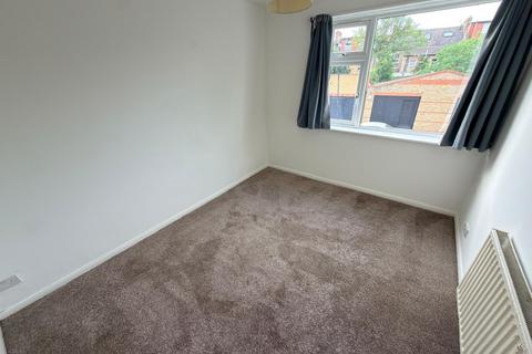 2 bedroom flat to rent, Forest Road, London E11