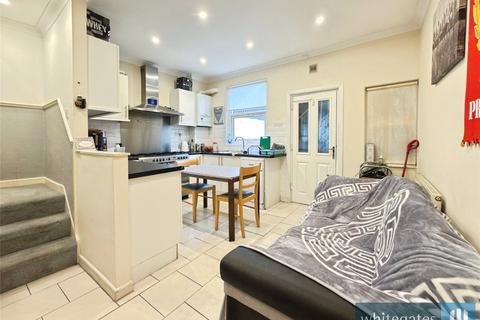 3 bedroom end of terrace house to rent, Gray Street, Merseyside L20