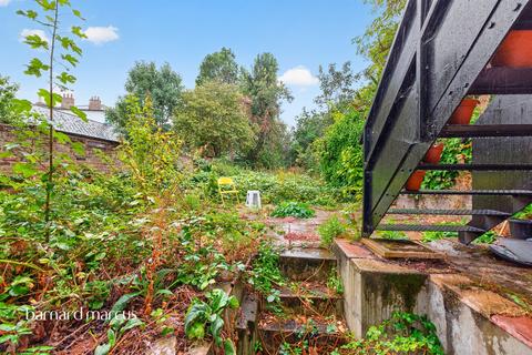 2 bedroom apartment for sale, Queens Road, London