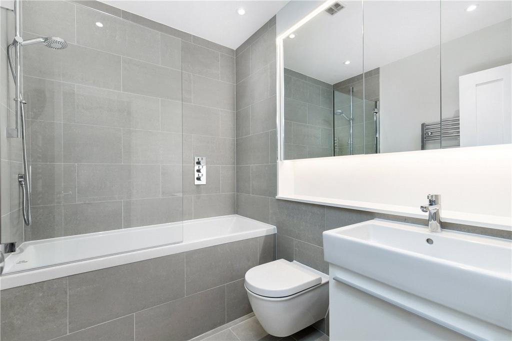 Apartment in London - More