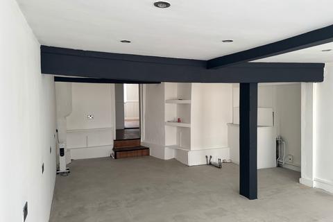 Retail property (high street) to rent, 14 Sadler St Wells BA5 2SE
