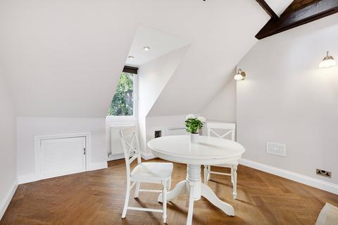 3 bedroom apartment for sale, Thornton Avenue, London, W4
