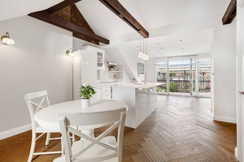 3 bedroom apartment for sale, Thornton Avenue, London, W4