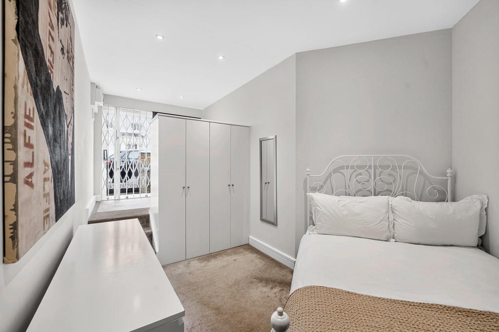 Apartment in London, Falcon Estate, Battersea - View 5