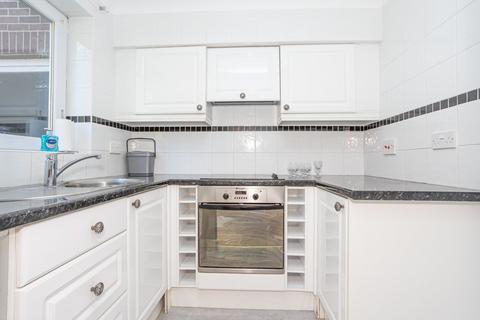 1 bedroom retirement property for sale, Hunting Gate, Birchington, Kent, CT7