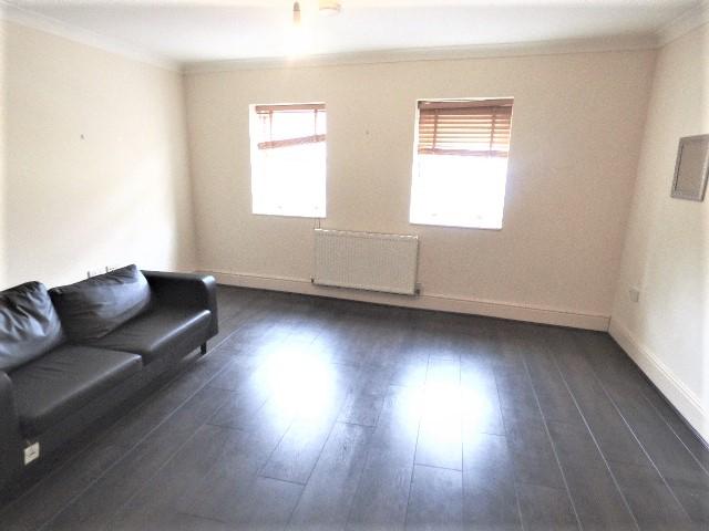 Apartment in Bow - View 2