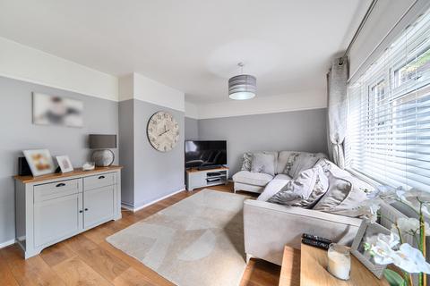 2 bedroom maisonette for sale, Lynhurst Crescent, Uxbridge