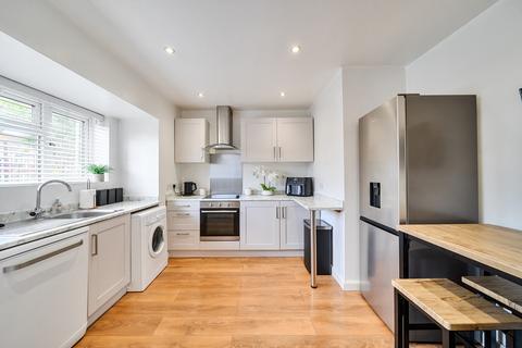 2 bedroom maisonette for sale, Lynhurst Crescent, Uxbridge