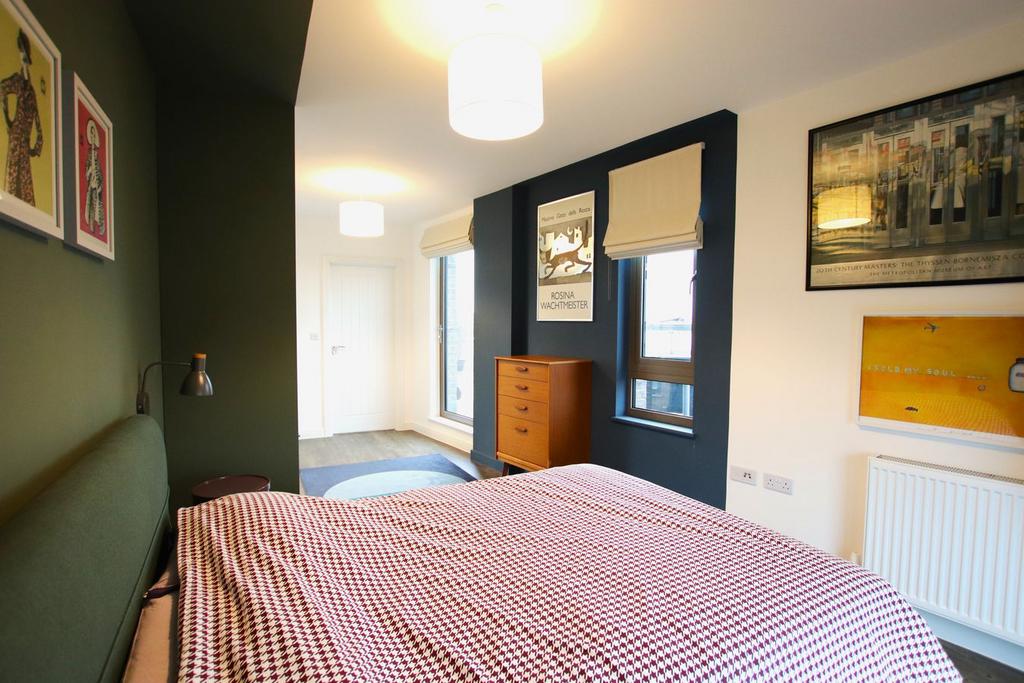 Apartment in Croydon - View 5