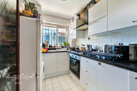 1 bedroom flat for sale, Harpley Square, LONDON