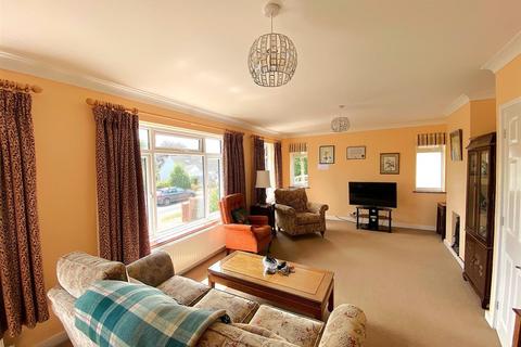 3 bedroom bungalow for sale, Wealden Way, Bexhill-On-Sea