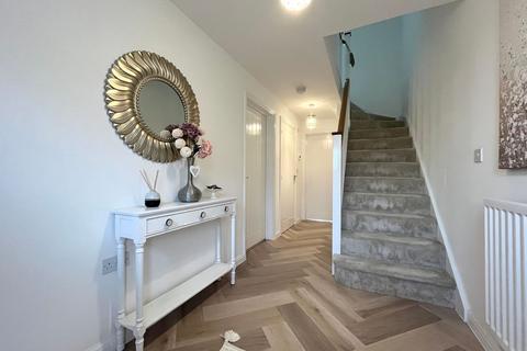 3 bedroom semi-detached house for sale, Banbury Drive, Peterborough PE7