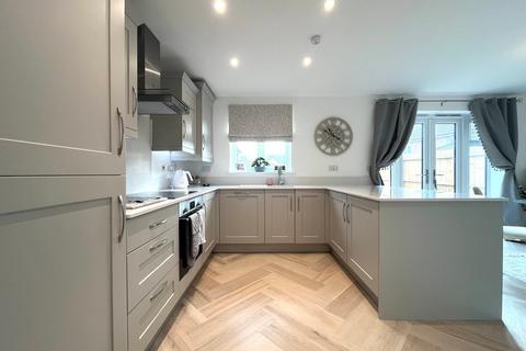 3 bedroom semi-detached house for sale, Banbury Drive, Peterborough PE7