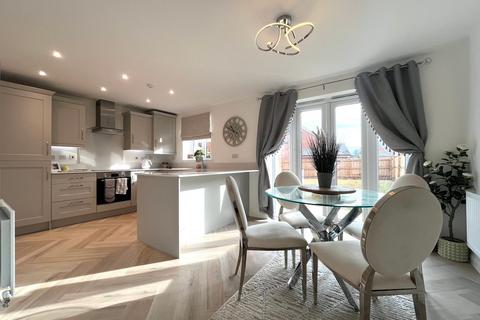 3 bedroom semi-detached house for sale, Banbury Drive, Peterborough PE7