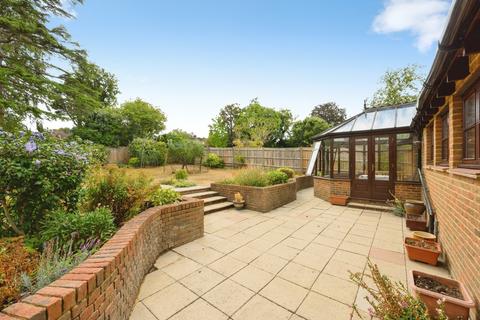 5 bedroom detached house for sale, Sycamore Close, Fetcham, Leatherhead, Surrey, KT22