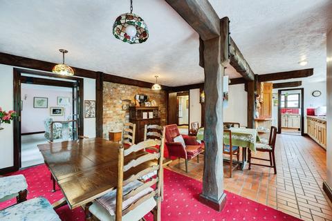 5 bedroom detached house for sale, Sycamore Close, Fetcham, Leatherhead, Surrey, KT22
