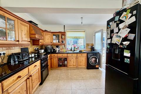 3 bedroom semi-detached house for sale, Trosnant Crescent, Hengoed CF82