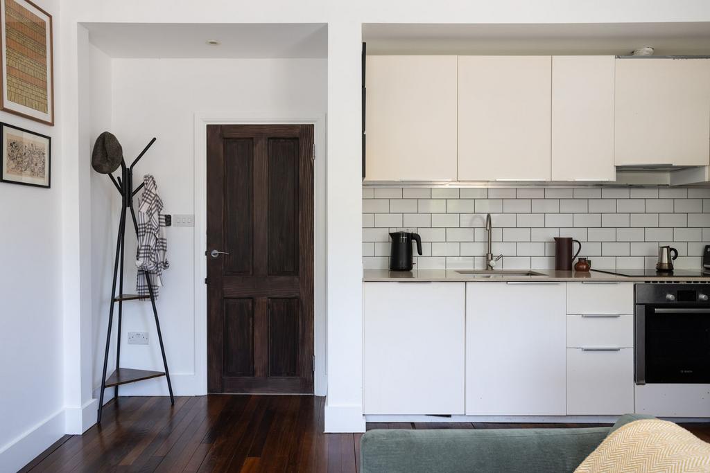 Apartment in London - View 4