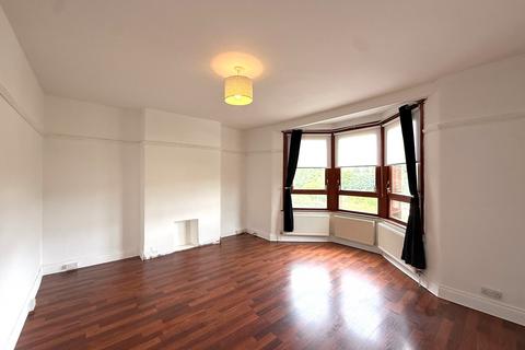 2 bedroom flat to rent, Dinart Street, Riddrie