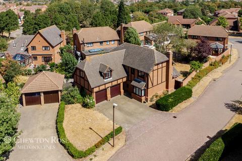 5 bedroom detached house for sale, Kingsoe Leys, Middleton