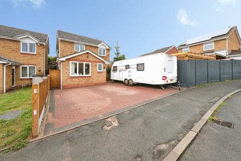4 bedroom detached house for sale, Weavers Close, Belper