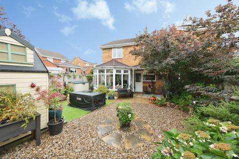 4 bedroom detached house for sale, Weavers Close, Belper