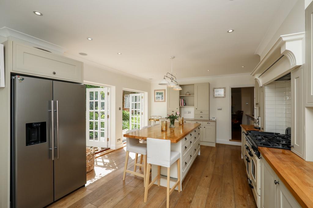 House in Surrey Heath, Windlesham - View 5