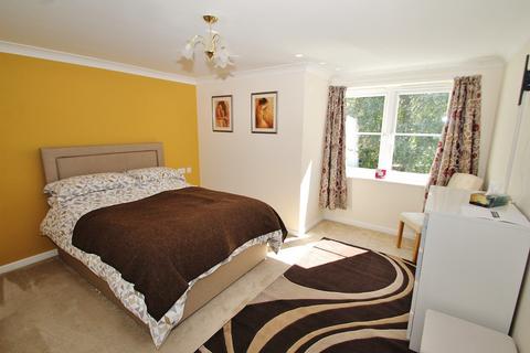 1 bedroom flat for sale, Otters Court, Witney, OX28