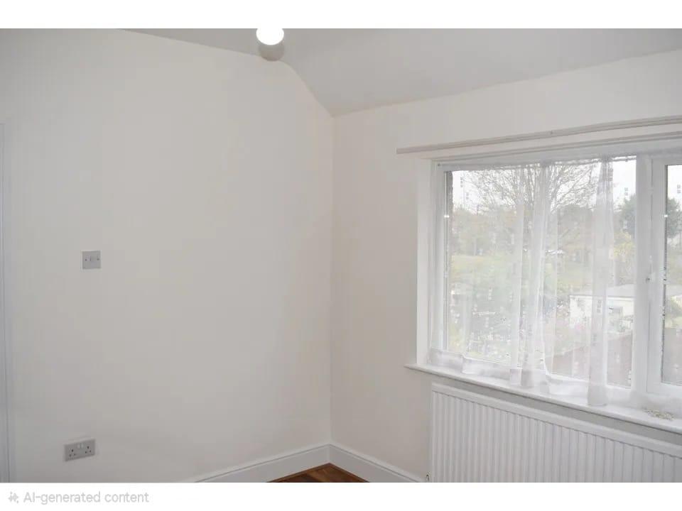 House in Feltham - View 5