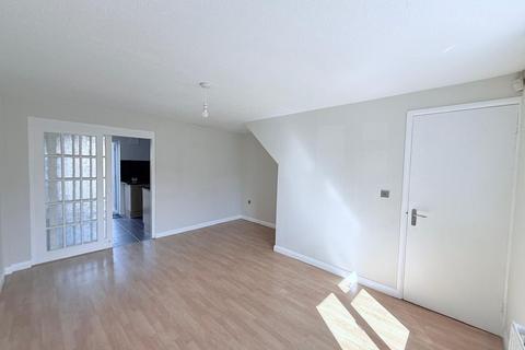 2 bedroom house to rent, Linden Avenue, Nottingham, NG11