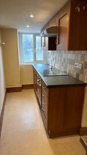3 bedroom terraced house to rent, West Street, South Molton, EX36