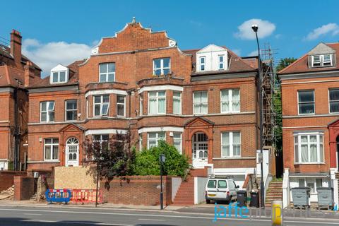 2 bedroom apartment to rent, Finchley Road, London, nw3