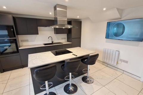 1 bedroom in a flat share to rent, Victoria Road, Fenton, Stoke-on-Trent